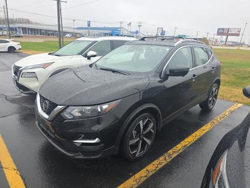 2022 Nissan Rogue Sport SL