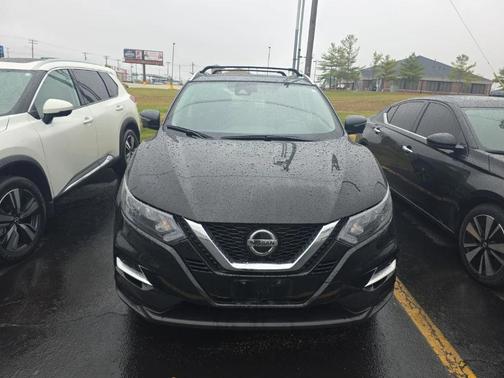 2022 Nissan Rogue Sport SL