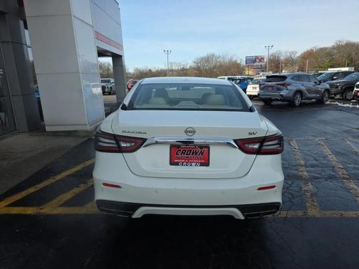 2023 Nissan Maxima SV Xtronic CVT