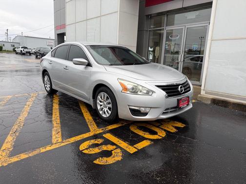 Brilliant Silver Metallic 2014 Nissan Altima 2.5 S