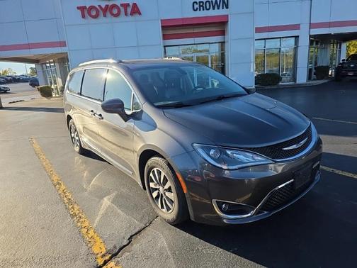 2019 Chrysler Pacifica Touring-L Plus