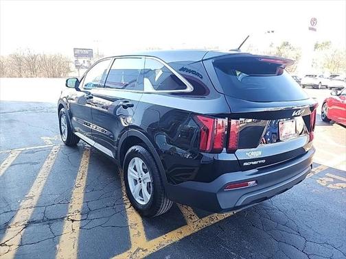 2023 Kia Sorento LX