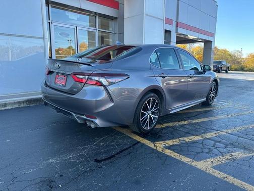 2023 Toyota Camry SE