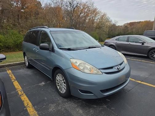 2008 Toyota Sienna LE