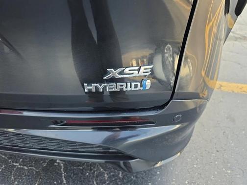 2021 Toyota Sienna XSE 7 Passenger