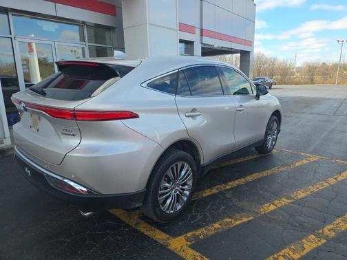 2021 Toyota Venza XLE