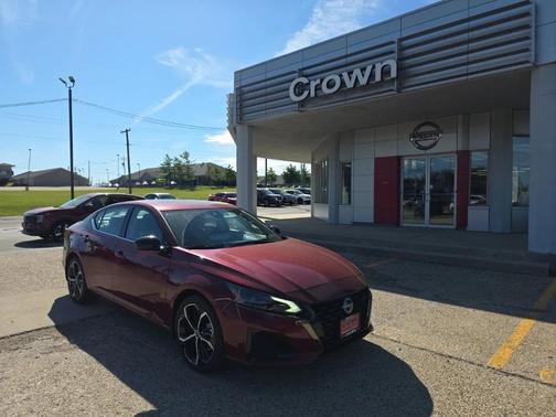 2025 Nissan Altima SR FWD