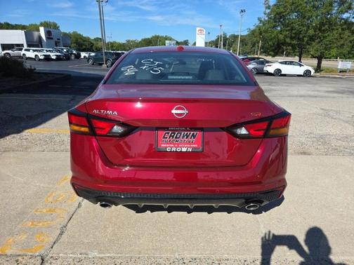 2025 Nissan Altima SR FWD
