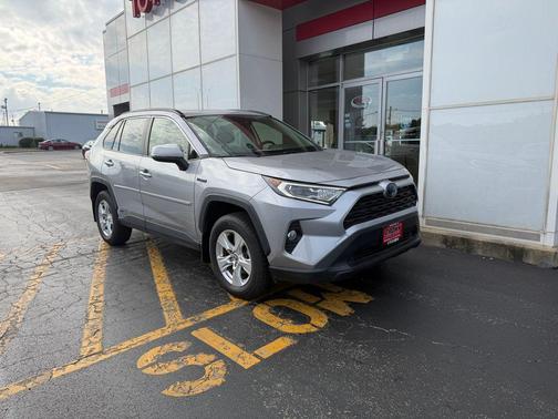 Silver Sky Metallic 2020 Toyota RAV4 Hybrid XLE