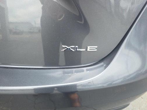 2018 Toyota Avalon XLE