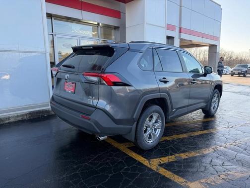 2025 Toyota RAV4 Hybrid XLE