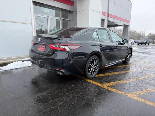 2023 Toyota Camry SE