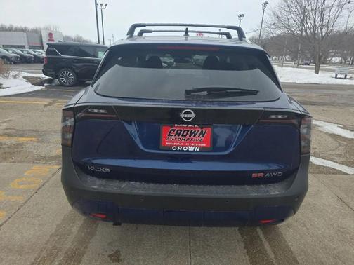 Deep Blue Pearl 2026 Nissan Kicks SR