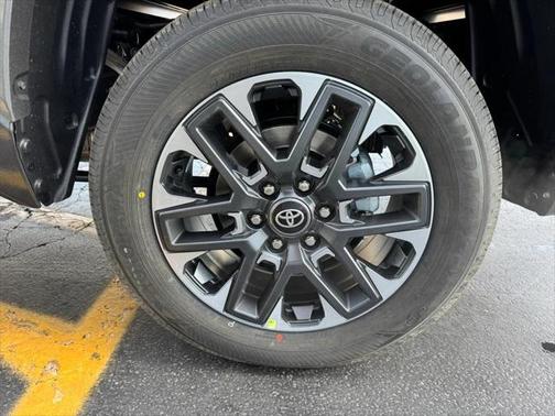 2025 Toyota Tundra Hybrid Limited