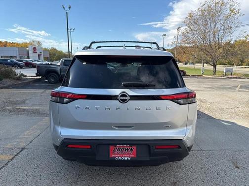 2025 Nissan Pathfinder SV 4WD