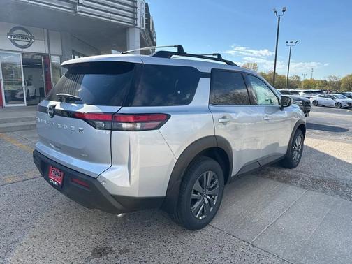 2025 Nissan Pathfinder SV 4WD