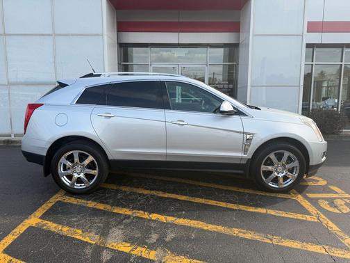 Radiant Silver Metallic 2011 Cadillac SRX Performance Collection