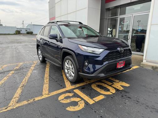 2025 Toyota RAV4 XLE Premium