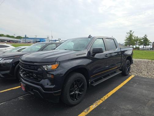 Dark Ash Metallic 2023 Chevrolet Silverado 1500 Custom