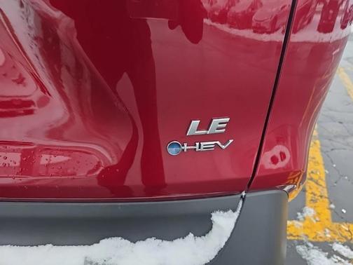 2025 Toyota RAV4 Hybrid LE