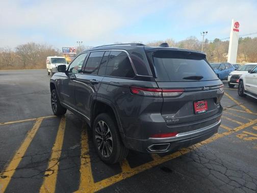 2024 Jeep Grand Cherokee Overland