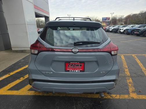 2024 Nissan Kicks SR