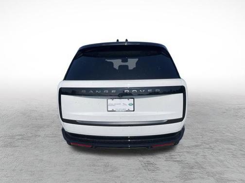 2025 Land Rover Range Rover P400 SE 7 Seat