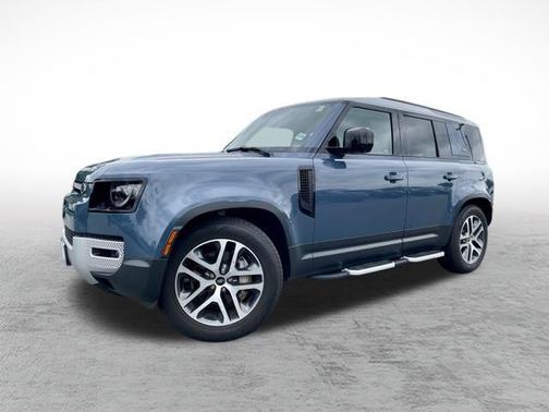 2023 Land Rover Defender 110 SE