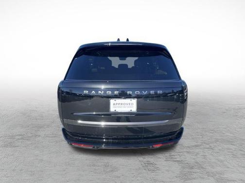 2025 Land Rover Range Rover P400 SE 7 Seat