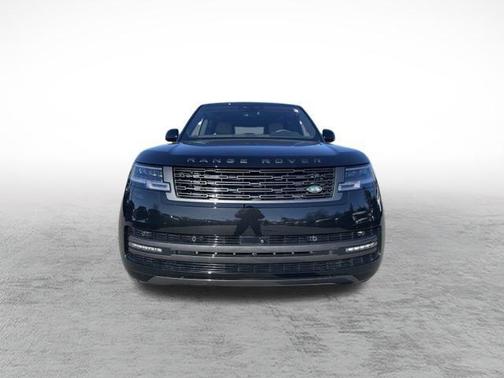 2025 Land Rover Range Rover P400 SE 7 Seat