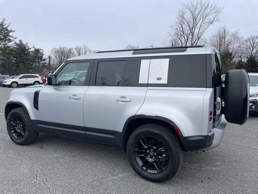 2024 Land Rover Defender 110 P300