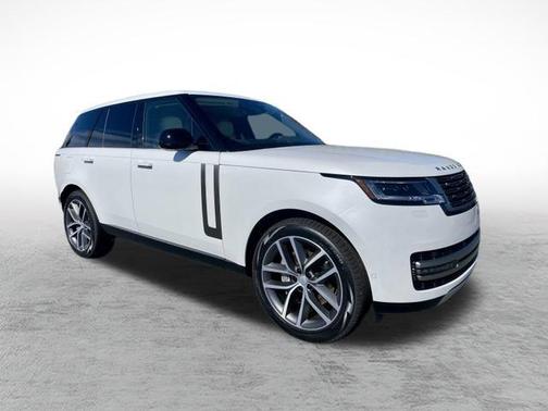 2025 Land Rover Range Rover P400 SE