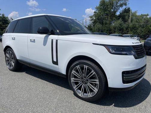 2025 Land Rover Range Rover P400 SE