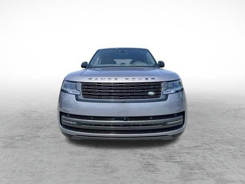 2025 Land Rover Range Rover P550e SE