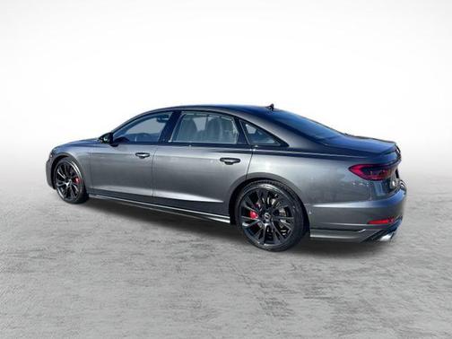 2025 Audi S8 4.0T