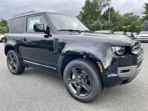 2025 Land Rover Defender 90 P400 X-Dynamic SE