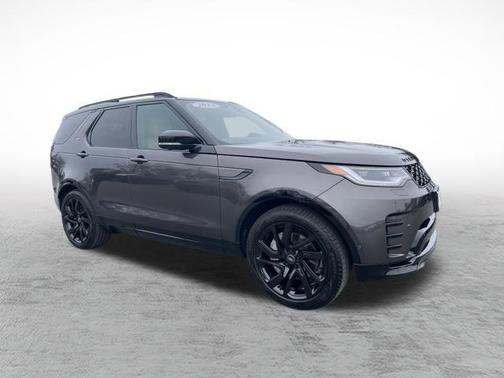 2024 Land Rover Discovery P300 Dynamic SE