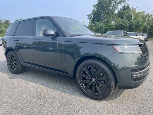 2025 Land Rover Range Rover P550e SE