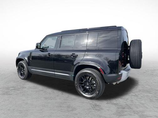 2025 Land Rover Defender 110 P400 S