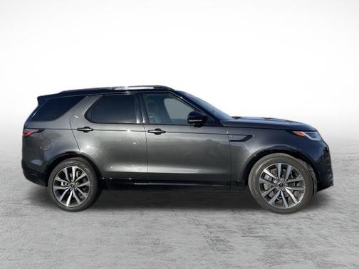 2024 Land Rover Discovery P360 Dynamic SE