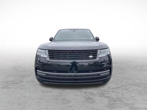 2025 Land Rover Range Rover P400 SE