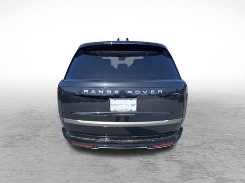 2025 Land Rover Range Rover P530 SE 7 Seat