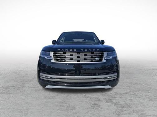 2025 Land Rover Range Rover P530 SE 7 Seat