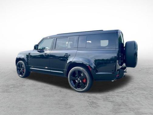 2025 Land Rover Defender 130 P400 X