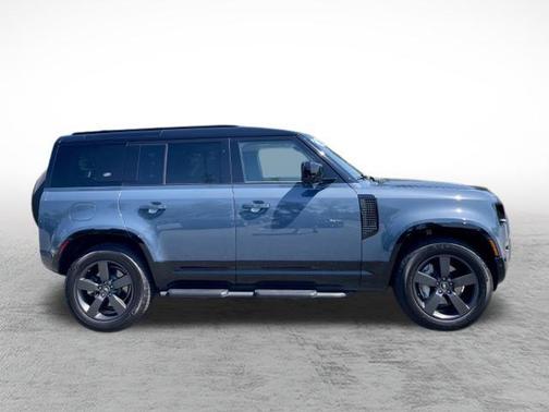 Tasman Blue Metallic 2024 Land Rover Defender 110 P400 X-Dynamic SE