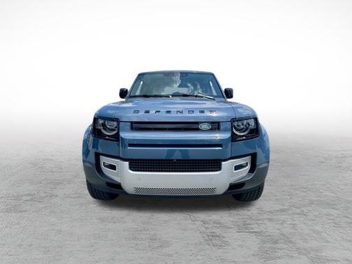 2025 Land Rover Defender 110 P300