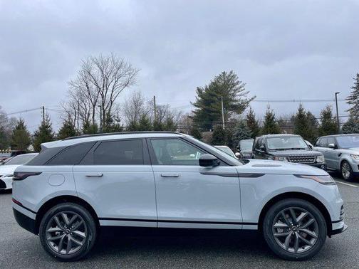 2026 Land Rover Range Rover Velar P250 SE R-Dynamic