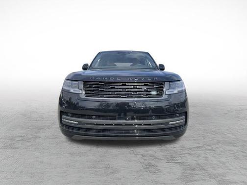 2025 Land Rover Range Rover P530 SE