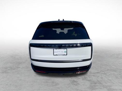 2026 Land Rover Range Rover P400 SE 7 Seat