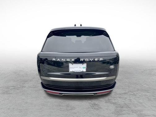 2023 Land Rover Range Rover P530 SE